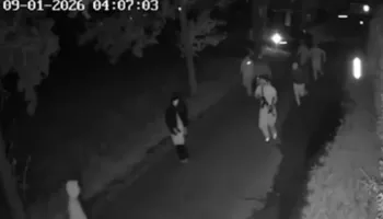 VIDEO/ Tronditet Holanda, 1 i vrarë dhe 34 të arrestuar pas luftës mes bandave! Autorët kanë lidhje me ‘bosin’ e drogës në arrati
