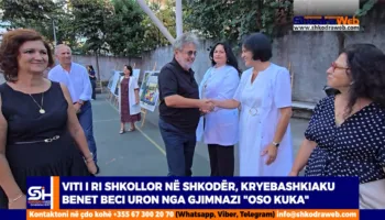 VIDEO – Viti i ri shkollor në Shkodër, kryebashkiaku Benet Beci uron nga gjimnazi “Oso Kuka”…