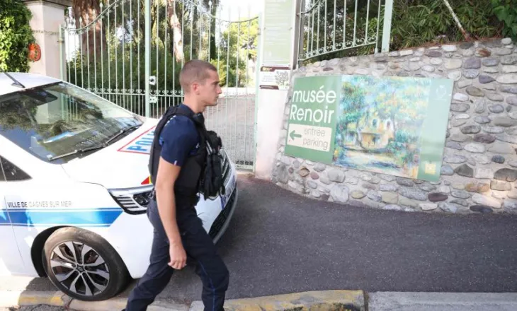 Vjedhje spektakolare në Muzeun Renoir, katër vepra u morën, njëra u braktis gjatë arratisjes