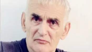 Vrau gruan me thikë brenda në banesë, vetëdorëzohet autori 68-vjeçar i krimit në Tiranë