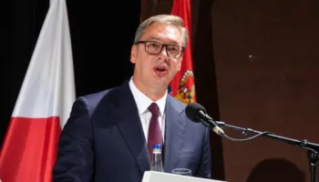 Vuçiç ndryshon qëndrim për Hashim Thaçin, nga pritshmëritë për pafajësi te paralajmërimi për një dënim të rëndë në Hagë