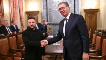Zelensky dhe Vuçiç takohen në Ukrainë: Është e rëndësishme ta zhvillojmë këtë format të ri takimesh
