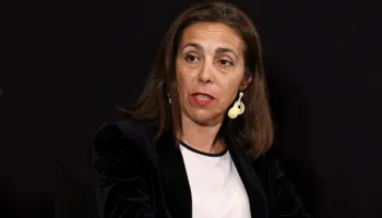 Zëvendëson Silvio Gonzaton, ambasadorja e re e BE-së mbërrin në Shqipëri