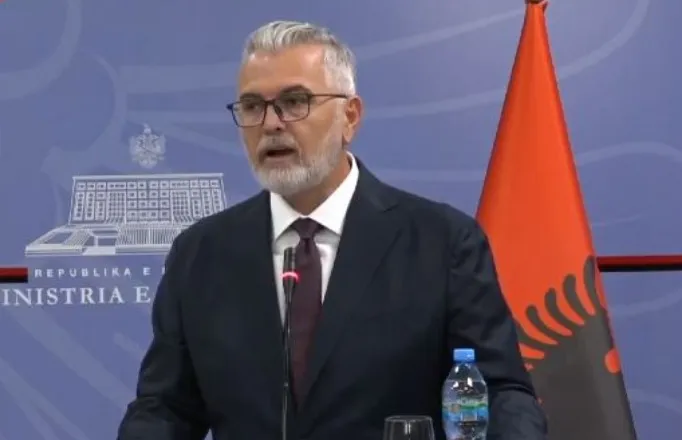 “Zgjidhja nuk është përplasja e institucioneve”- Pagat e gjyqtarëve dhe prokurorëve, ministri Gogu: Të martën e zgjidhim konfliktin në Kuvend, plotësojmë boshllëkun ligjor