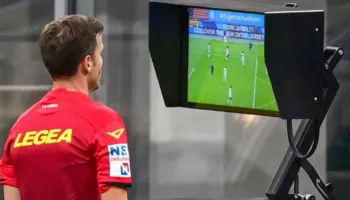 “Zhduket” VAR-i në Serinë A, asnjë penallti dhe thirrje për rishikim