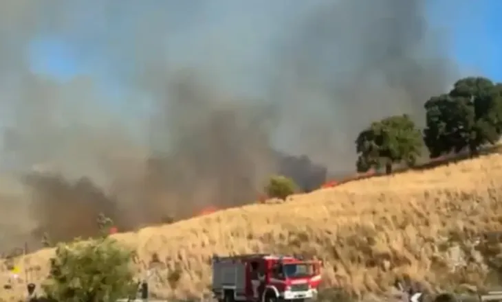 Zjarr në Llaman të Himarës, flakët po përhapen me shpejtësi për shkak të erës së fortë