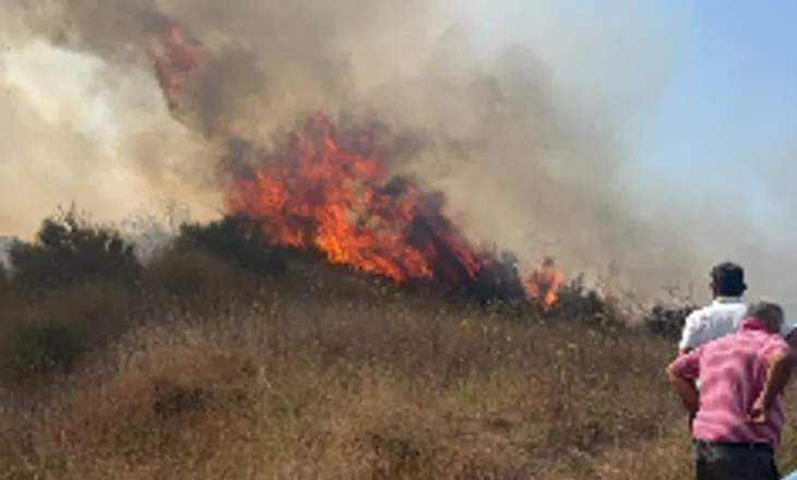 Zjarri në Bago të Kavajës, 3 banesa rrezikojnë të digjen