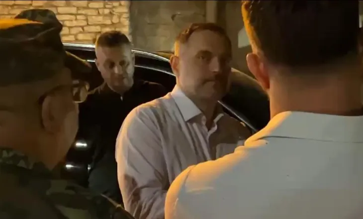 Zjarri në Levan, ministri Nufi mbërrin në terren