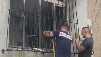 Zjarri shkrumbon banesën në Bulqizë, shpëtohet nga flakët një person me aftësi të kufizuara! (VIDEO)
