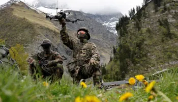 Zviceranët refuzojnë neutralitetin më të rreptë, ruhet bashkëpunimi me NATO-n