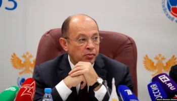 Zyrtari rus i futbollit dhe ish-oficeri i inteligjencës bëhet shtetas i ri i Serbisë