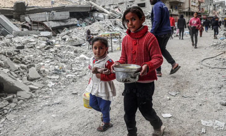 1 vit armëpushim nuk e ‘mbushi’ tryezën në Gaza, familjet mbijetojnë me një vakt në ditë