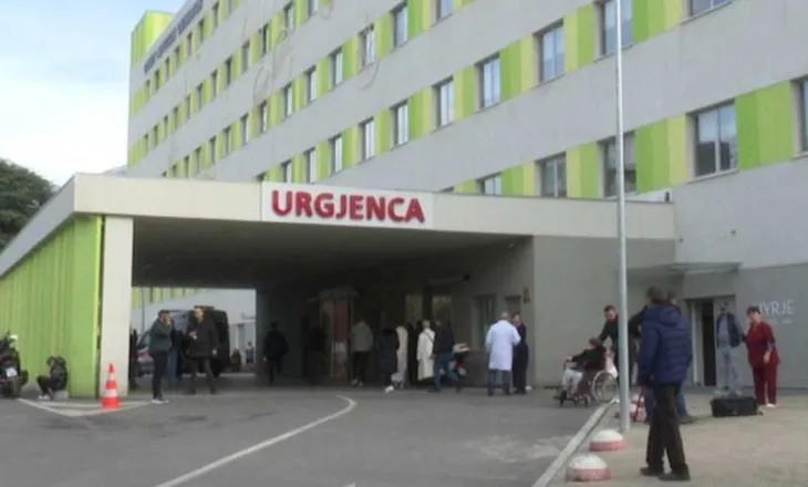 15 të lënduar nga protesta, mes tyre protestues, efektivë policie dhe një kalimtar