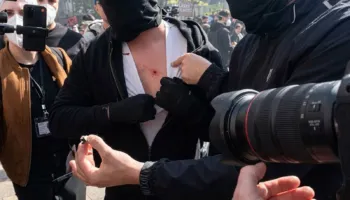 19 ORGANIZATA THIRRJE POLITIKËS DHE POLICISË: NDALNI DHUNËN, HAPNI RRUGË PËR DIALOG!