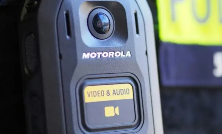 5 mijë kamera trupi për policët mbërrijnë në Shqipëri