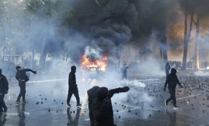 65 të lënduar në protestën e pestë kundër qeverisë, 12 janë te Trauma