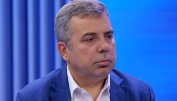 Abilekaj: Nuk ka një grupim trushpëlarësh që kërkon të barazojë Berishën me Ramën, është protestë anti-establishment