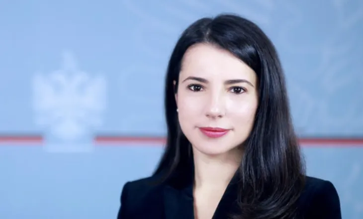 Adea Pirdeni bëhet ministre me portofol e Administratës Publike, Kuvendi miraton dekretin e Presidentit