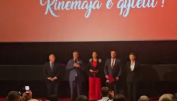 Adem Shehu nderohet me çmimin “Fisnikëria e Tiranës”, Hajdari: Kontributi i tij në Kosovë i jashtëzakonshëm