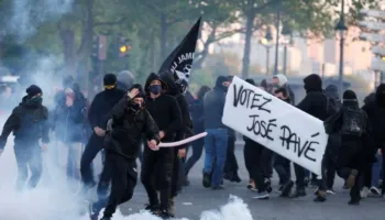 Afro 300 organizata në një rrjet koordinimi, Fox News: Si po organizohen protestat në Francë