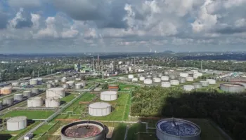 Agjencia Ndërkombëtare e Energjisë kërkon nxjerrjen e më shumë nafte nga rezervat strategjike