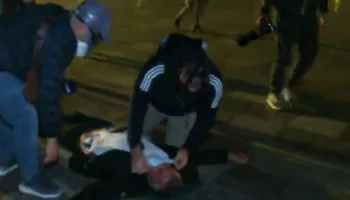 Agravimi i situatës, një person përfundon pa ndjenja te “Sheshi Skënderbej”