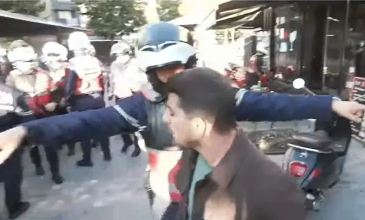 AGSH dënon dhunën ndaj gazetarëve gjatë protestës, kërkon ndërhyrjen e AMP-së dhe Prokurorisë