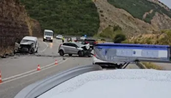 Aksident i rëndë në aksin Levan-Tepelenë, plagosen dy persona