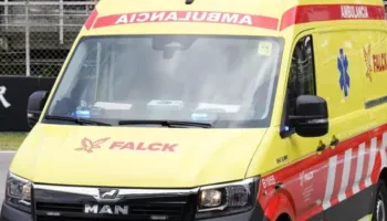 Aksident i rëndë pranë Barcelonës, 40 të plagosur nga përplasja e autobusit me një makinë