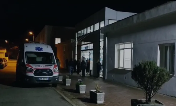 Aksident në Berat-Ura e Kuçit/ Makina përplas burrin me biçikletë dhe largohet, i plagosuri dërgohet te Trauma