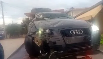 Aksident në Fier pranë Spitalit Memorial, përplasen dy automjete dhe plagoset pasagjeri