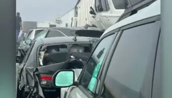 Aksident zinxhir në SHBA, përplasen 69 makina në një autostradë, shkak mjegulla e dendur që kufizoi fushëpamjen e shoferëve