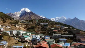 Alarm në Himalaje/ Mbi 300 mijë njerëz në rrezik nga katastrofat natyrore, Nepali nën hijen e përmbytjeve tragjike