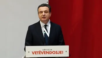 Albin Kurti mohon përfshirjen në protestat kundër Ramës: Nuk e kemi zakon të hedhim gurin e të fshehim dorën