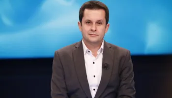 Alimehmeti thirrje studentëve: Bëni forcë politike, keni firmën time