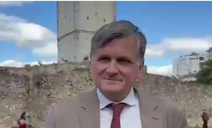 Ambasadori i OSBE reagon për protestat: Ka mungesë dialogu, qytetarëve duhet t’u dëgjohet zëri (VIDEO)