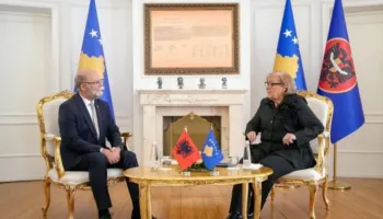 Ambasadori Malaj takim me Presidenten e Kosovës: Jemi pranë jush në rrugën drejt BE-së