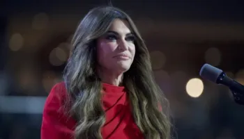‘Ambasadorja amerikane mund të shkarkohet’/ FOX NEWS: Thellohet skandali i Kimberly Guilfoyle