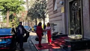 Ambasadorja e BE në Tiranë takim me Ballën në Kryesinë e Kuvendit (VIDEO)