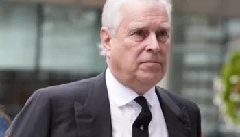 Andrew kundërshton në gjykatë kontrollet e policisë pas arrestimit për çështjen Epstein