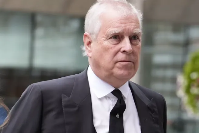Andrew kundërshton në gjykatë kontrollet e policisë pas arrestimit për çështjen Epstein