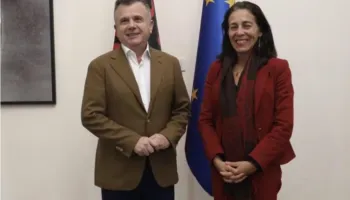 “Anëtarësimi në BE, objekt strategjik kombëtar”- Balla zbardh detajet e takimit me ambasadoren e Bashkimit Evropian: Shqipëria të ruajë ritmin e negociatave!