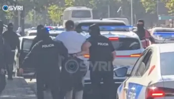 Arrestime të dhunshme të protestuesve në qendër të Tiranës