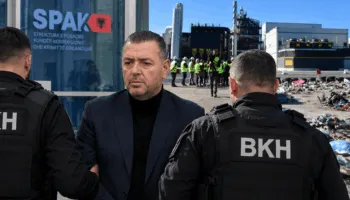 ARRESTIMI QE PO TRONDIT ELBASANIN/ 400 MIJE LEKE JANE VETEM LUGA E PARE E NJE ZULLUMI TE MADH