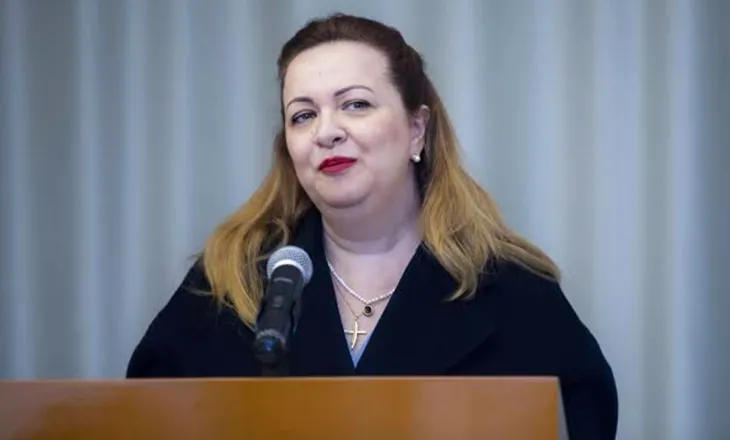 Arsimi mes protestës dhe pasigurisë/ Zv.ministrja e Arsimit thirrje për dialog