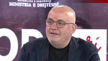 Artan Hoxha: Rama po mundohet të mbulojë skandalet e shtetit duke publikuar video nga më të çuditshmet