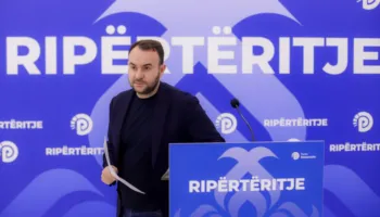 Balliu: Rama nuk duhet të fshihet pas maskave dhe uniformave! Dhuna policore ndaj të rinjve të ndalet