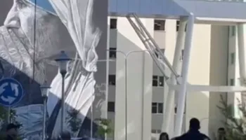 Banderola ‘surprizë’ për kryeministrin në QSUNT/ Protestuesit: Arrestoni Ramën!