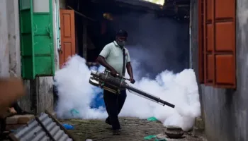 Bangladesh/ Mbi 300 të vdekur nga virusi i transmetuar nga mushkonjat dhe 1,162 vdekje të lidhura me fruthin