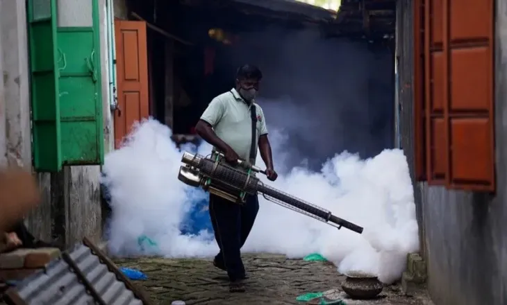 Bangladesh/ Mbi 300 të vdekur nga virusi i transmetuar nga mushkonjat dhe 1,162 vdekje të lidhura me fruthin